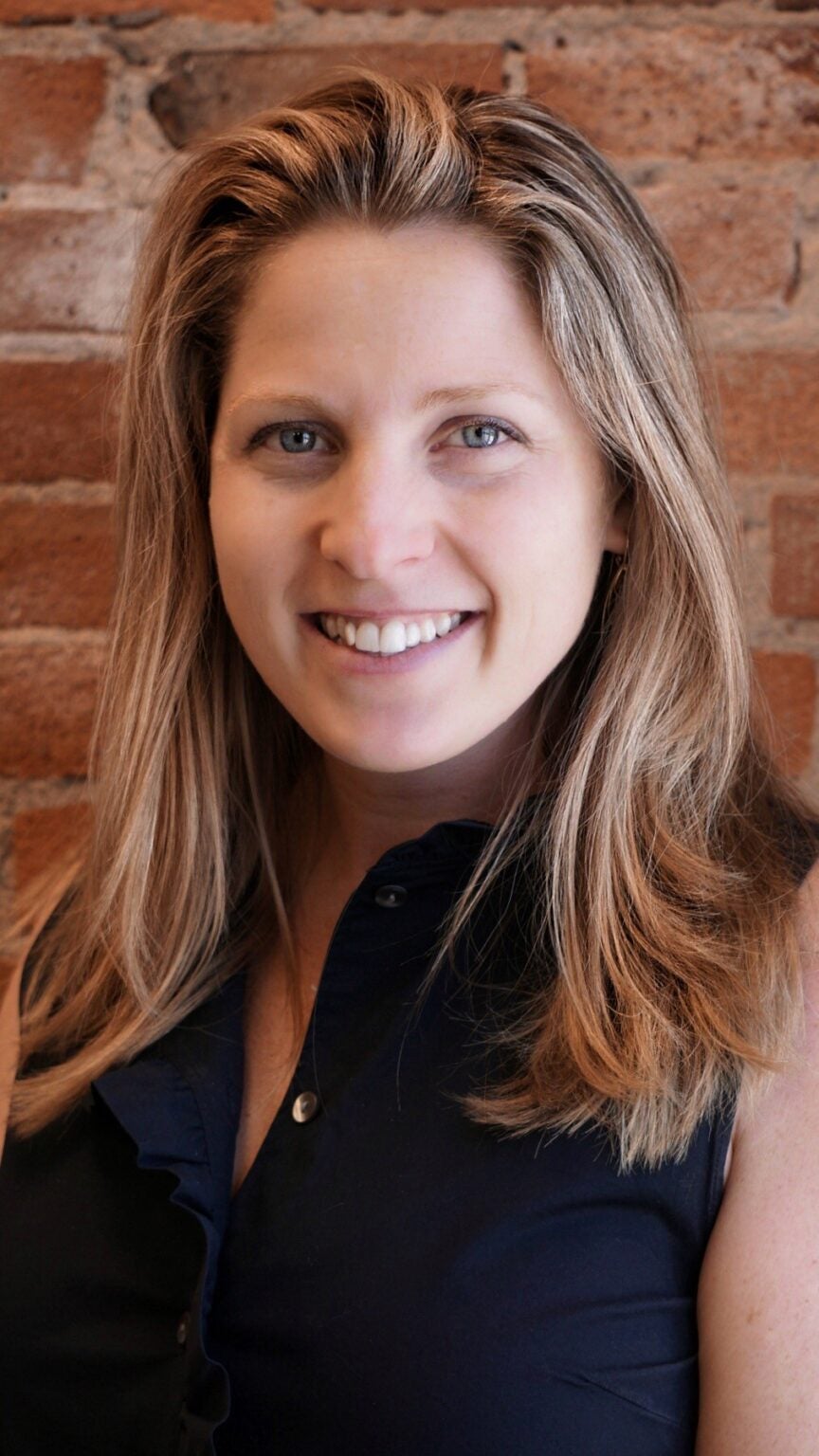 Melissa Hill - Arena International