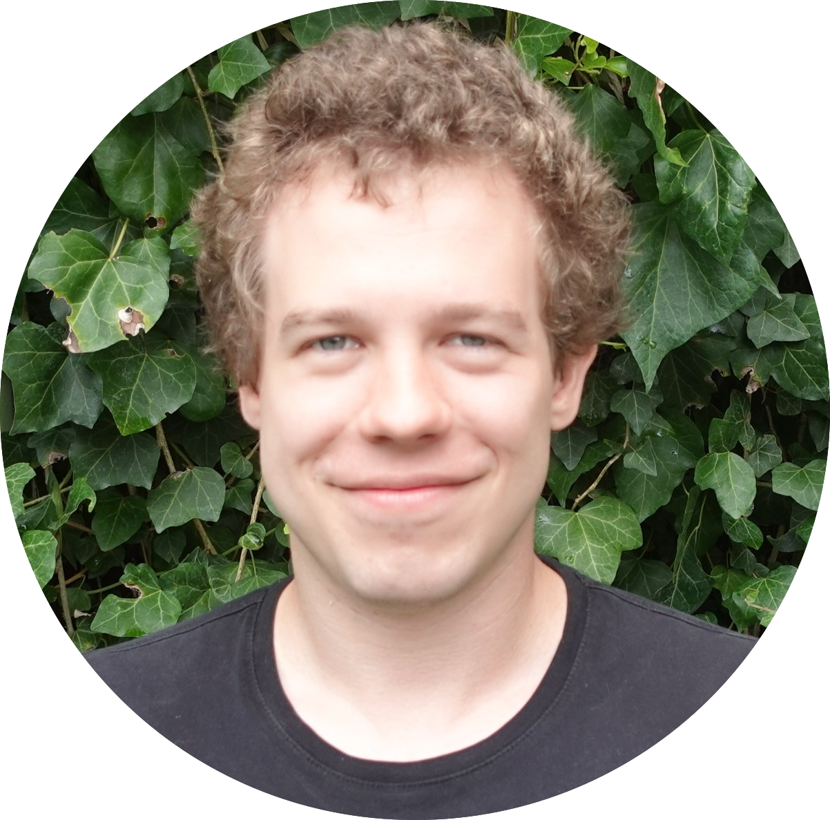 Wojtek Kuberski Arena International